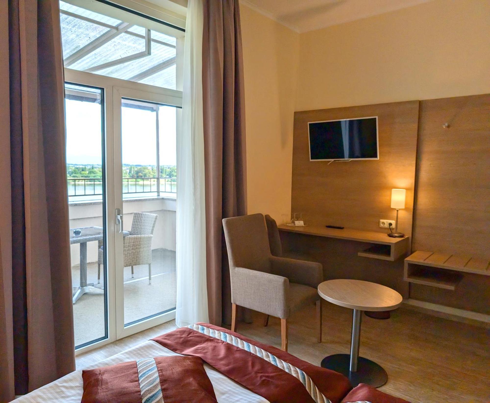 Mainzer Hof Hotel ภายนอก รูปภาพ