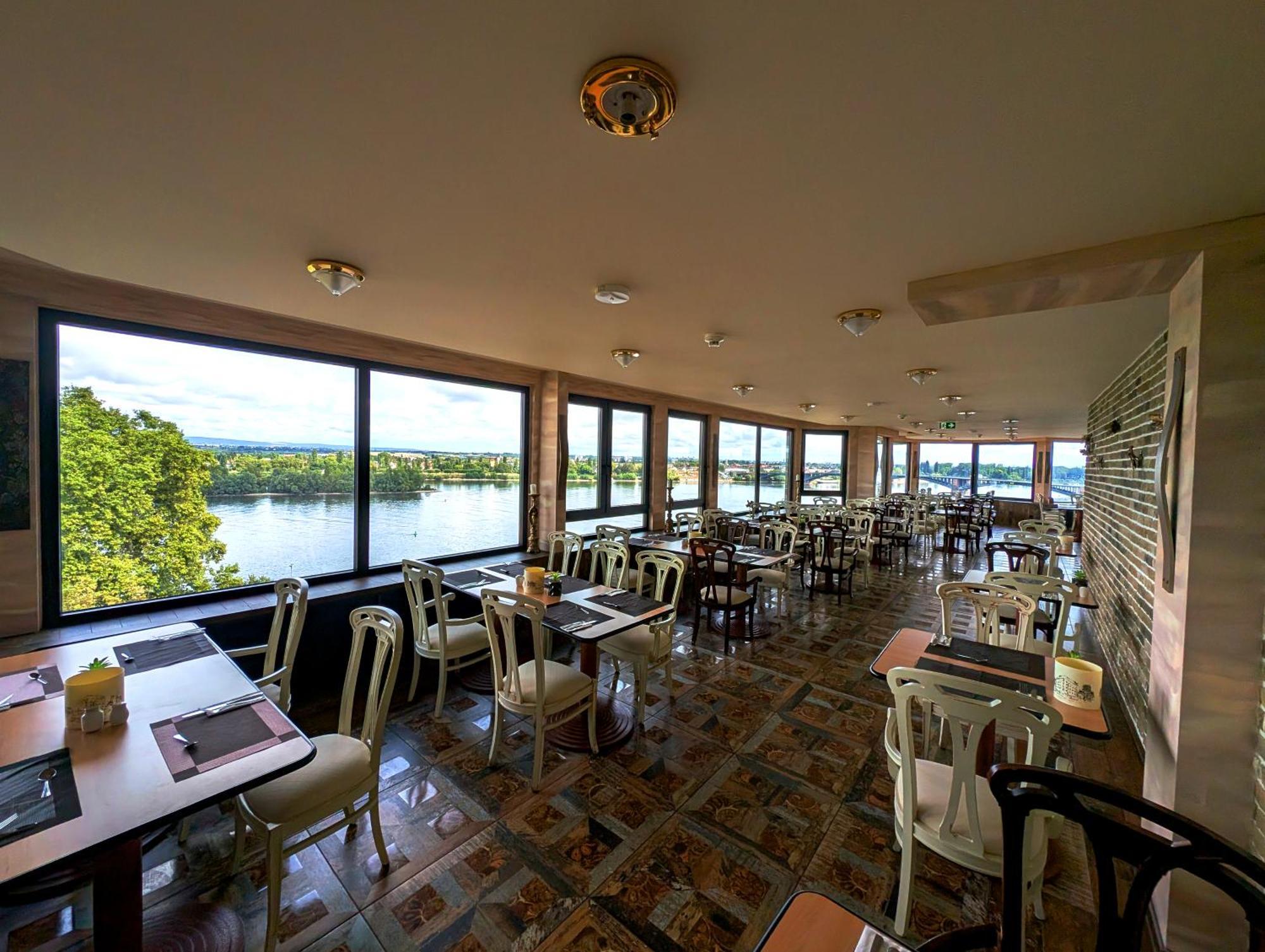 Mainzer Hof Hotel ภายนอก รูปภาพ
